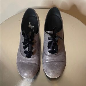 Born Gray Lace-Up Leather Oxford Booties with Black Ribbon Laces